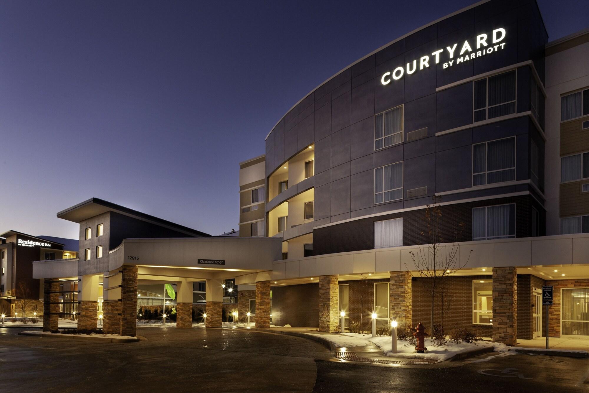Hotel Courtyard By Marriott St. Louis West County Town and Country Exterior foto